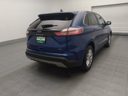 Used 2023 Ford Edge SEL image 9