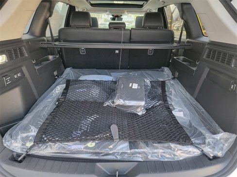 New 2025 MAZDA CX-70 Plug-In Hybrid w/ Premium Pkg image 13