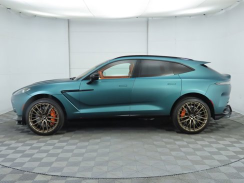 Used 2025 Aston Martin DBX 707 image 8