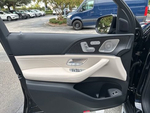 New 2026 Mercedes-Benz GLS 450 4MATIC image 21