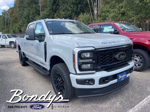 New 2026 Ford F250 4x4 Crew Cab Super Duty image 1