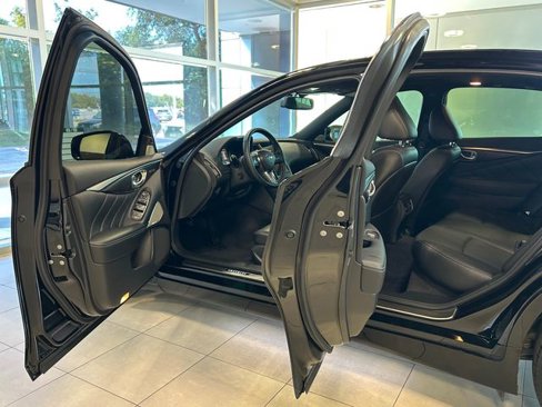 Used 2022 INFINITI Q50 Sensory image 18