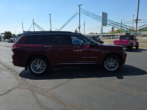 Used 2024 Jeep Grand Cherokee L Summit w/ Advanced Protech Group IV image 7