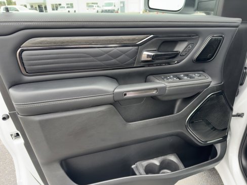 New 2025 RAM 1500 Limited image 22