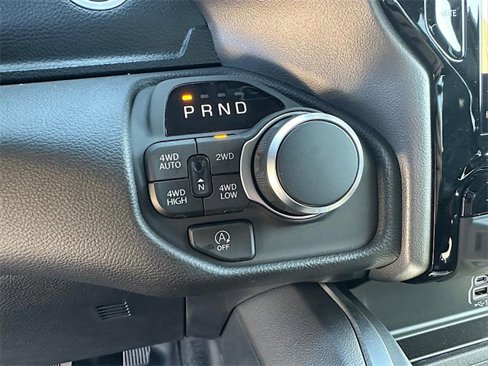 New 2026 RAM 1500 4x4 Crew Cab image 23