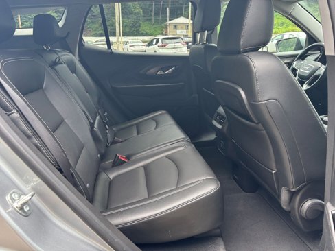 Used 2024 GMC Terrain SLT image 38