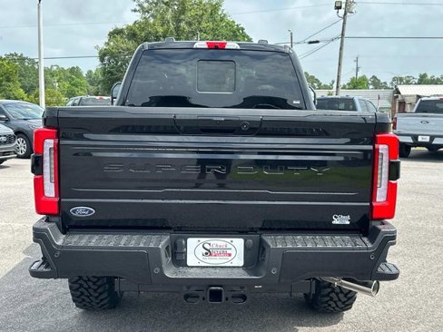 New 2025 Ford F250 Platinum w/ FX4 Off-Road Package image 4