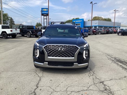 Used 2022 Hyundai Palisade Calligraphy image 2