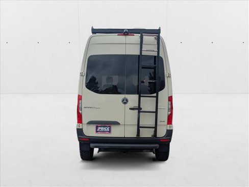 Used 2021 Mercedes-Benz Sprinter 2500 image 7