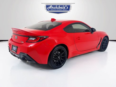 Used 2023 Toyota GR86 Premium image 7