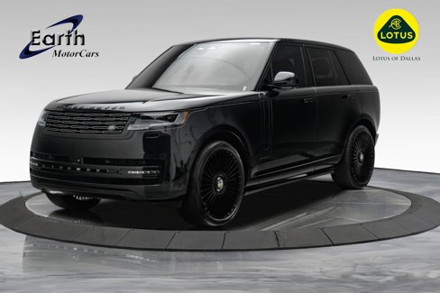 Used 2024 Land Rover Range Rover SE image 1