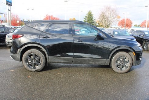 New 2025 Chevrolet Blazer LT w/ Midnight/Sport Edition image 6