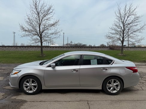 Used 2016 Nissan Altima 2.5 S w/ Power Driver Seat Package image 5
