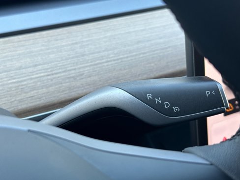 Used 2023 Tesla Model Y Long Range image 22
