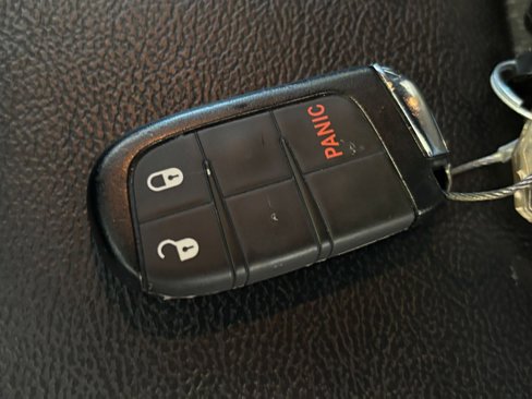 Used 2025 Jeep Compass Trailhawk image 22