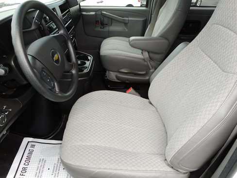 Used 2016 Chevrolet Express 3500 LT w/ LT Preferred Equipment Group image 13