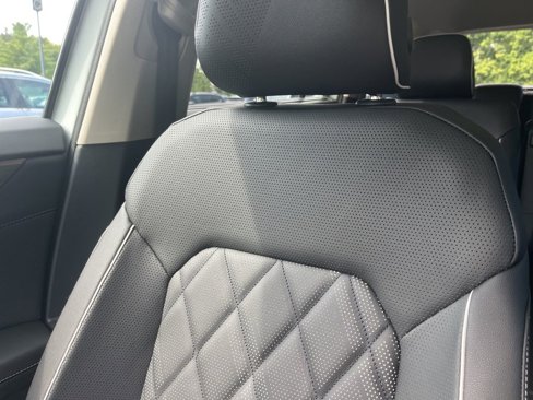 New 2026 Volkswagen Atlas SEL Premium R-Line image 21