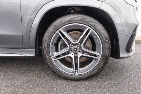 New 2025 Mercedes-Benz GLS 450 4MATIC image 11