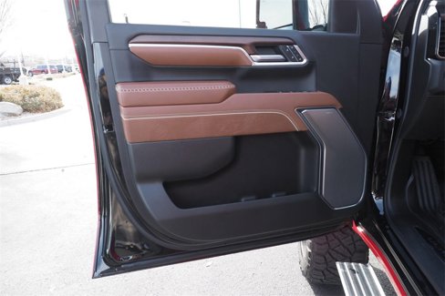 Used 2025 GMC Sierra 3500 Denali Ultimate image 19