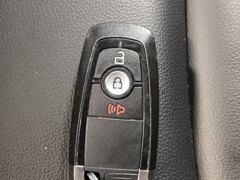 Used 2023 Ford Edge SEL image 32