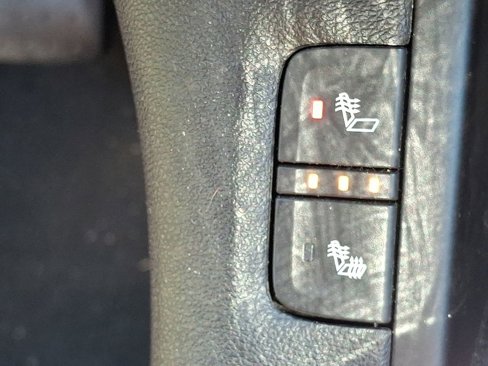 Used 2017 GMC Acadia SLT image 19
