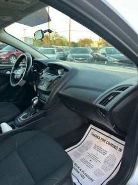 Used 2015 Ford Focus SE image 12