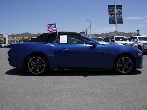 Used 2024 Ford Mustang EcoBoost image 3