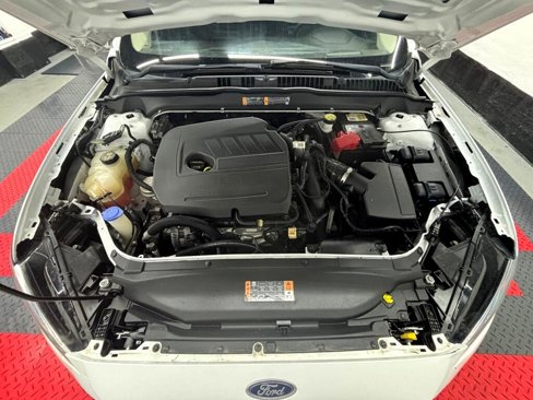 Used 2019 Ford Fusion SEL image 18
