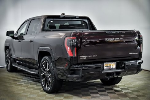 New 2025 GMC Sierra EV Denali image 4
