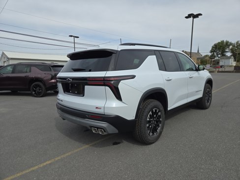 New 2026 Chevrolet Traverse Z71 w/ Enhanced Driving Package image 3