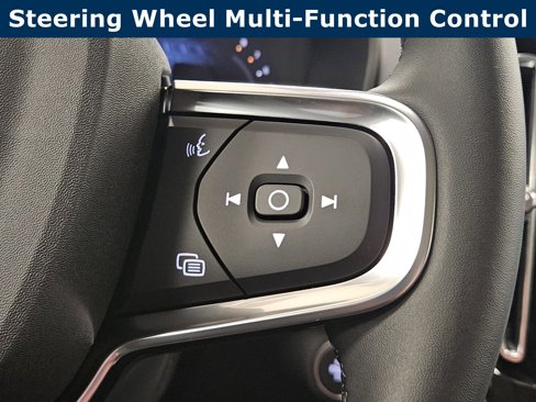 New 2026 Volvo XC40 B5 Plus w/ Protection Package Premier image 33