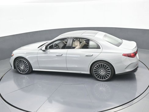 Used 2025 Mercedes-Benz E 350 Sedan image 59