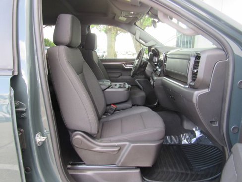 Used 2025 Chevrolet Silverado 1500 LT image 20