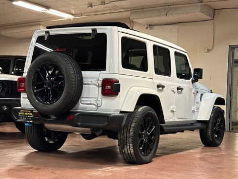Certified 2022 Jeep Wrangler Unlimited Sahara w/ Cold Weather Group image 5