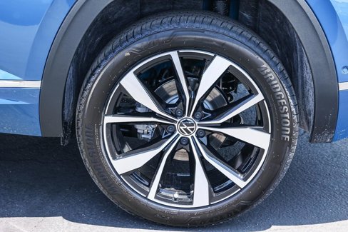 New 2025 Volkswagen Atlas Cross Sport SEL Premium R-Line image 11