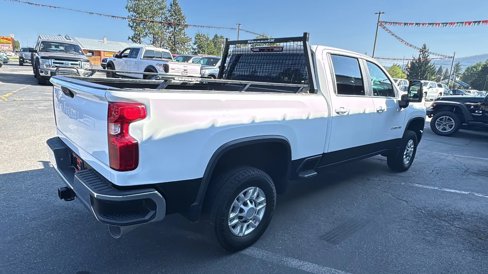Used 2022 Chevrolet Silverado 2500 LT w/ Convenience Package image 3