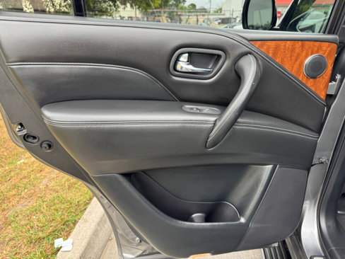 Used 2018 INFINITI QX80 2WD image 17