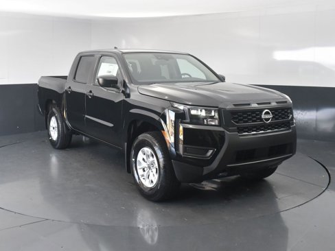 New 2026 Nissan Frontier S image 2