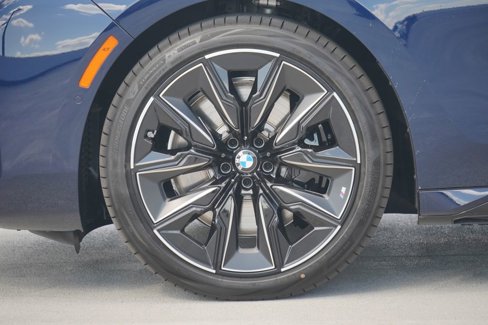 New 2026 BMW 740i image 5