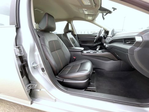 Used 2022 Nissan Altima 2.5 SR image 16
