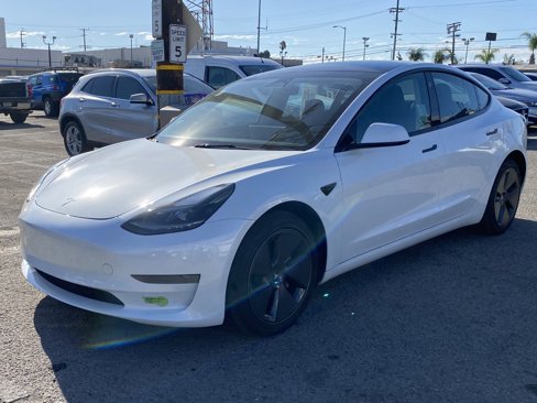 Used 2023 Tesla Model 3 Standard Range image 2