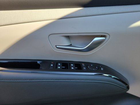 New 2026 Hyundai Tucson Limited image 17