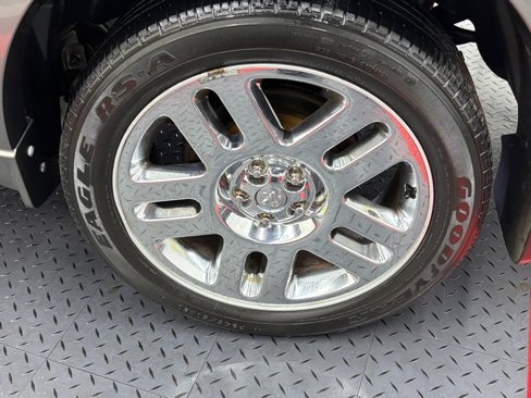 Used 2011 Dodge Nitro Heat image 21