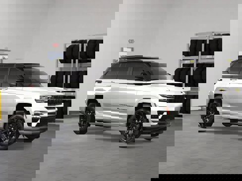 New 2025 Jeep Grand Cherokee Summit image 3
