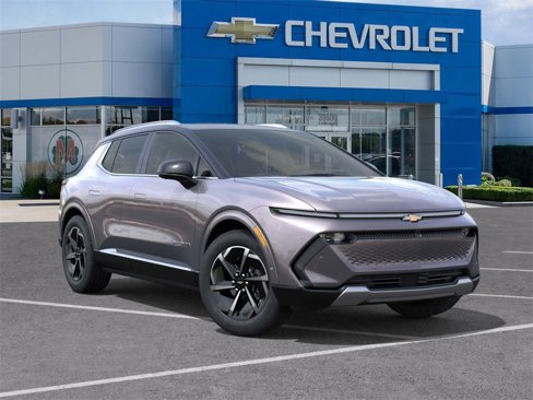 New 2025 Chevrolet Equinox EV LT image 7