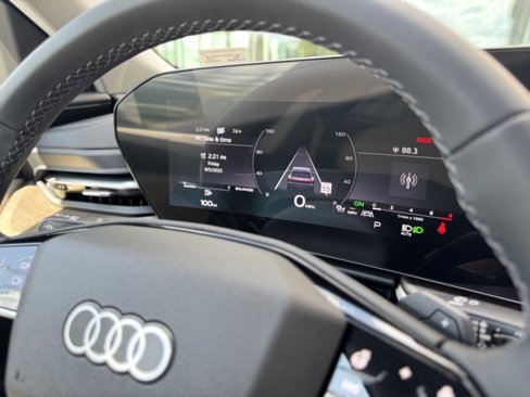 New 2025 Audi Q5 Prestige image 12