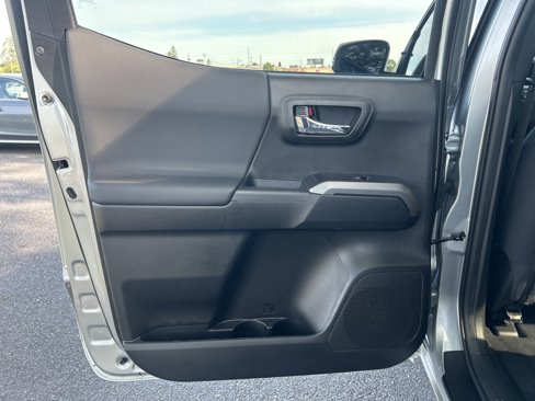 Used 2023 Toyota Tacoma TRD Off-Road w/ Technology Package image 32