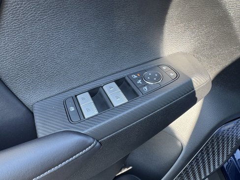 New 2025 Mitsubishi Outlander SE image 14