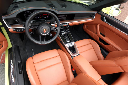 Used 2025 Porsche 911 Carrera image 10