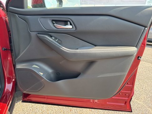 New 2026 Nissan Rogue SV image 32